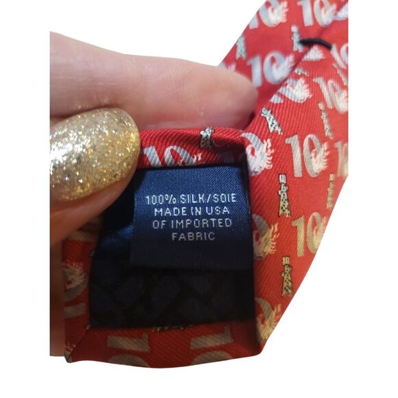 NWT Vineyard Vines Men Tie Phoenix Tower 10 Year Anniversary Red with Gray Tower - Picture 9 of 13